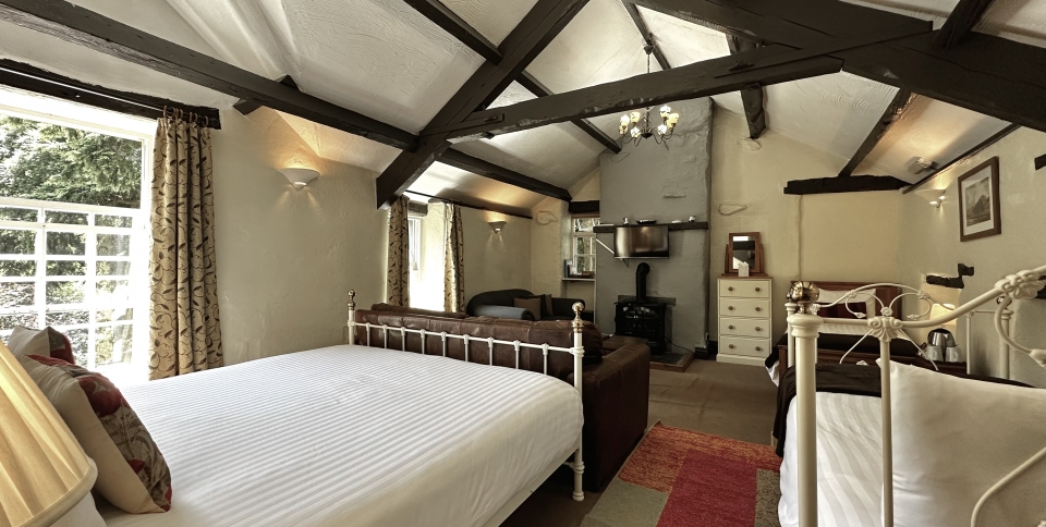 Woodland suite: a spacious rustic retreat in the lodge